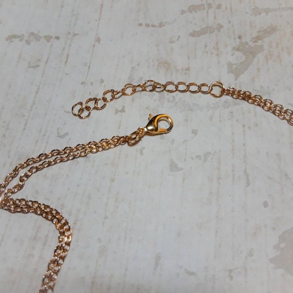 Minimalist Layered Dainty Chain Heart Necklace - Picture 6 of 6